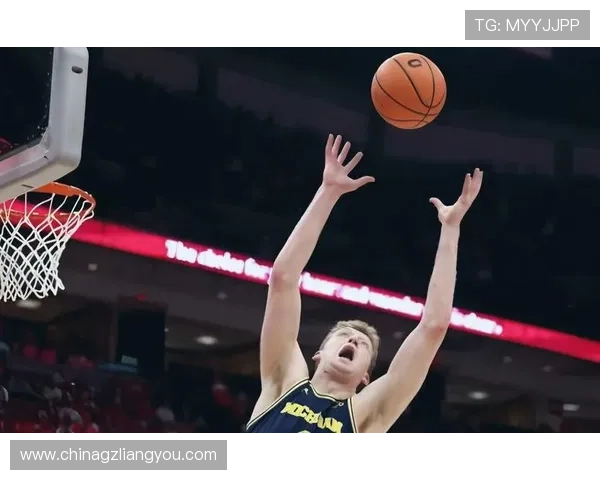 弗拉格解析持球策略助力后卫减压应对全场紧逼挑战 弗拉格解析持球策略助力后卫减压应对全场紧逼挑战